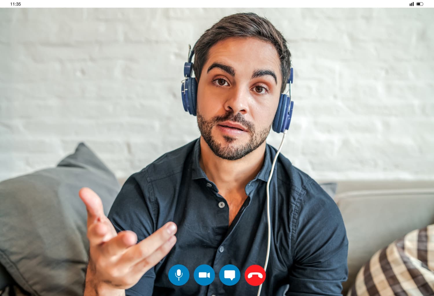 A mentor leading an online career session